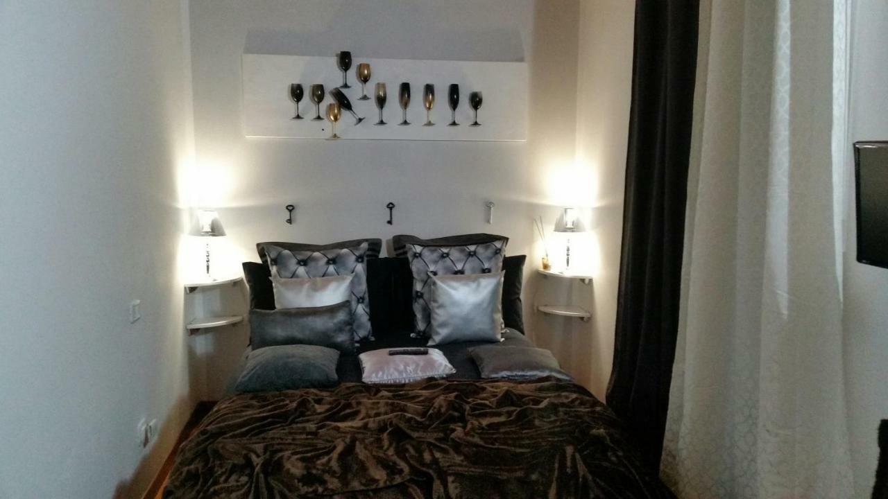 Готель Garda House Сандра Екстер'єр фото