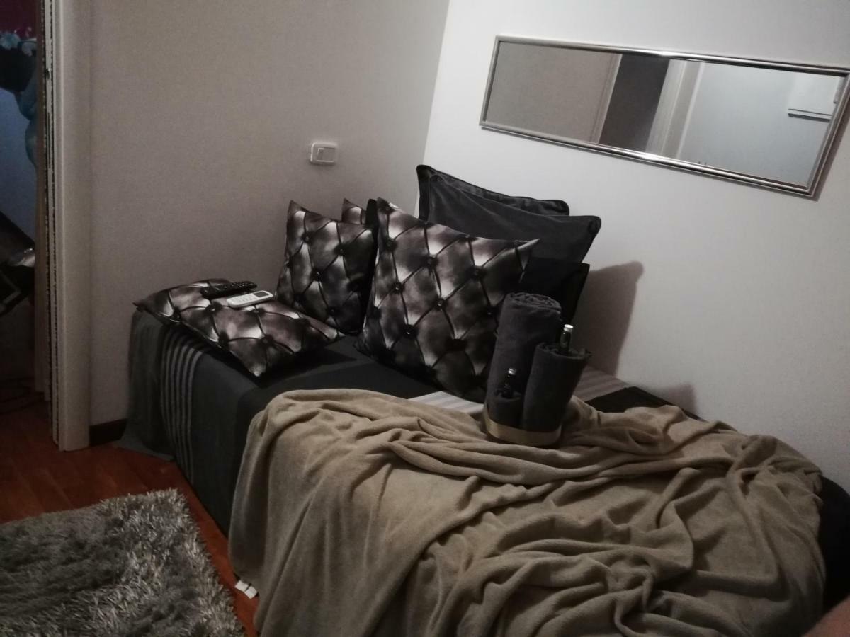 Готель Garda House Сандра Екстер'єр фото