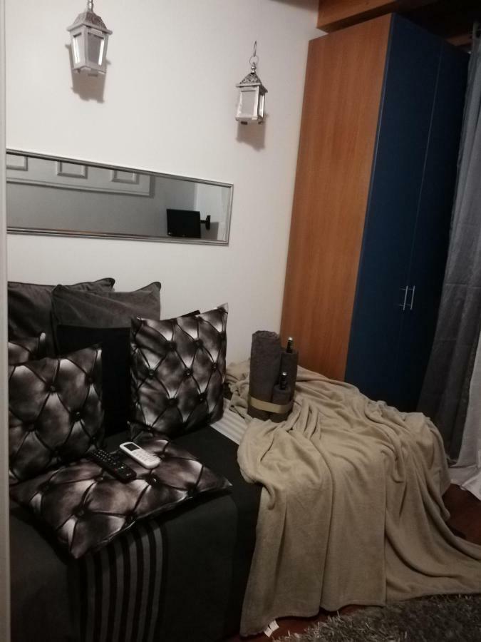 Готель Garda House Сандра Екстер'єр фото