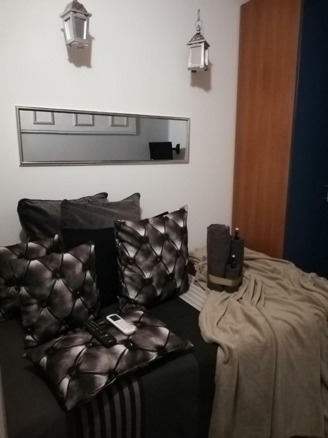 Готель Garda House Сандра Екстер'єр фото