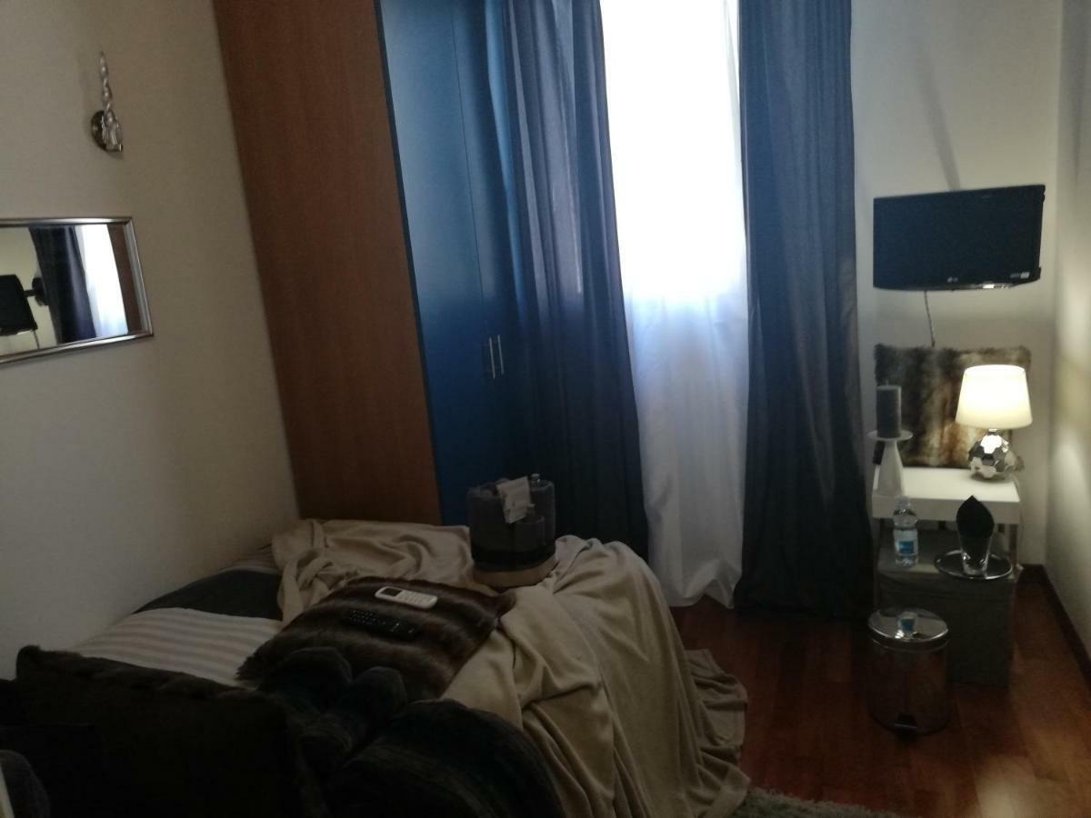 Готель Garda House Сандра Екстер'єр фото
