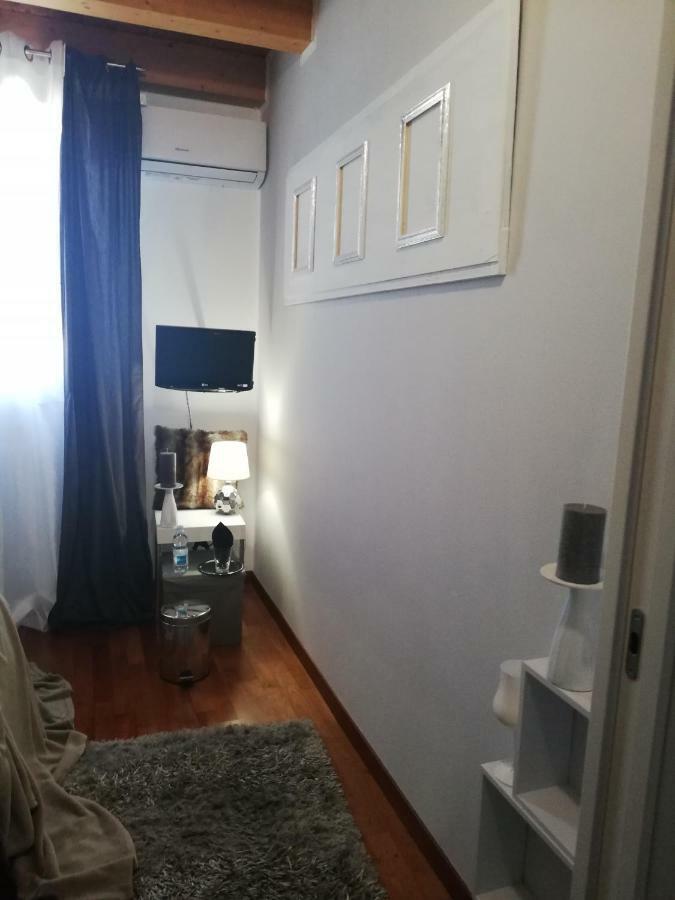 Готель Garda House Сандра Екстер'єр фото