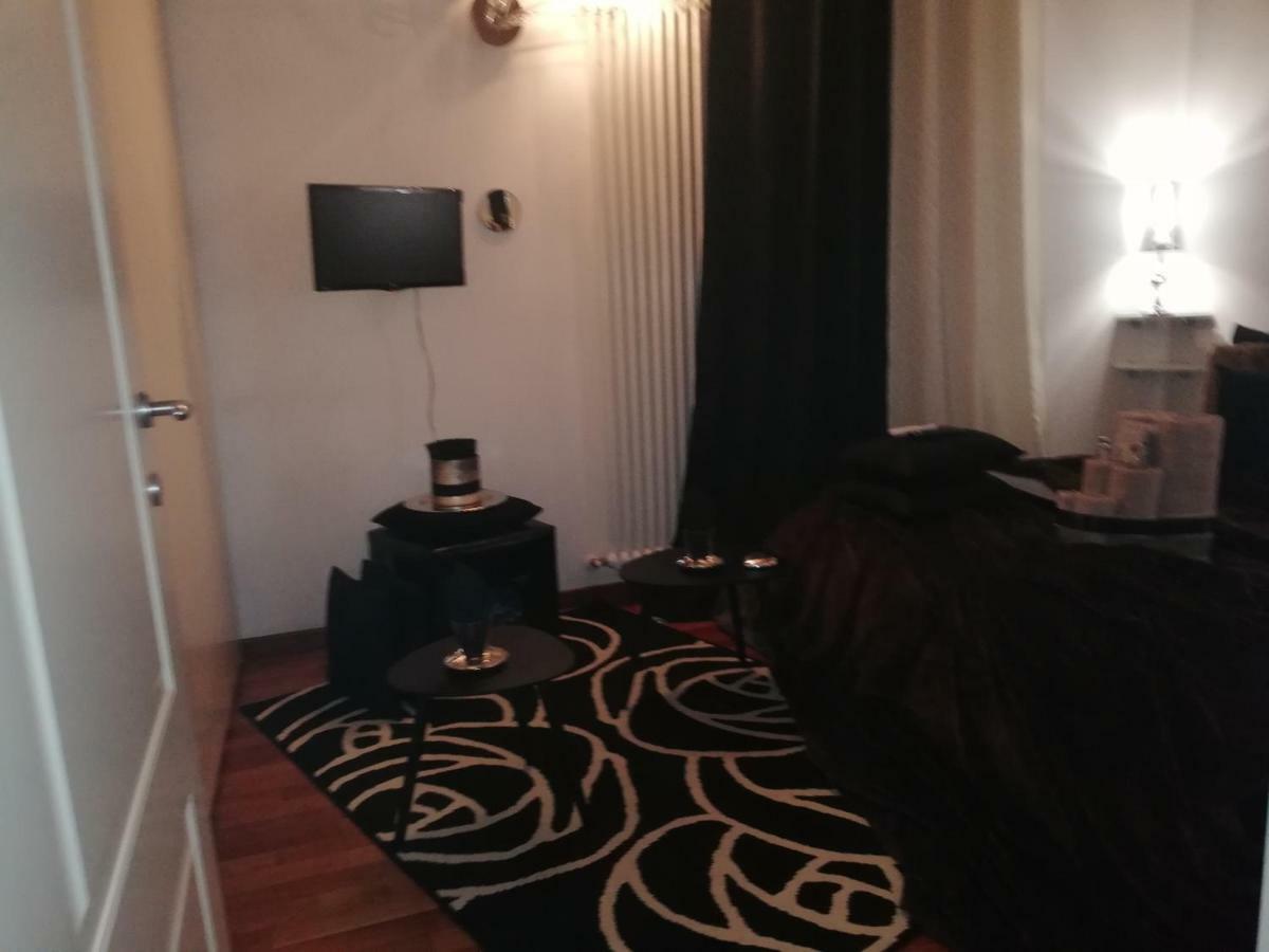 Готель Garda House Сандра Екстер'єр фото